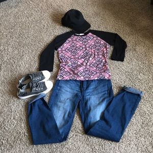 LuLaRoe Randy baseball shirt